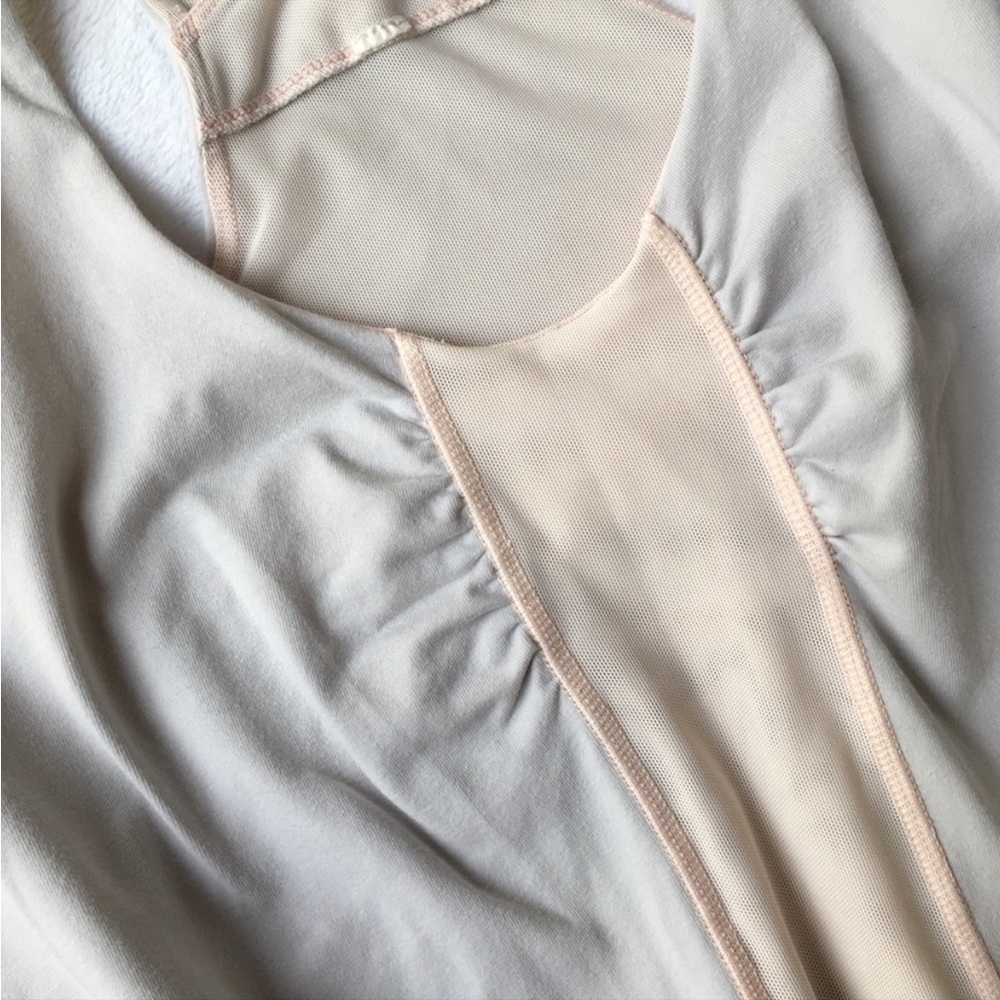 LULULEMON RARE The Romp “Her” Wide Leg Cropped Jumpsuit *Light Gray/Pink 8 - Picture 4 of 6